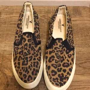 American Eagle platform sneaker